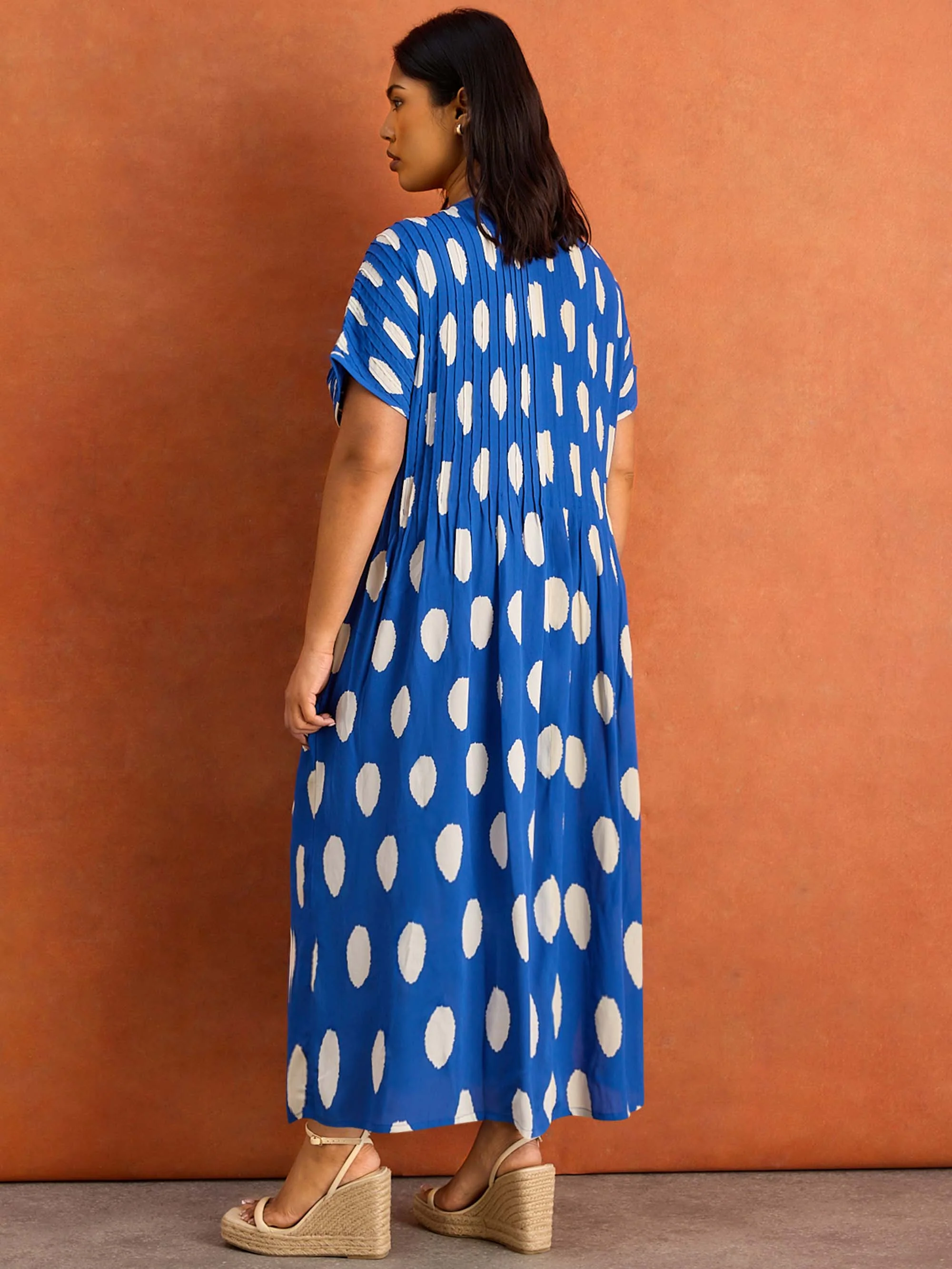 Blue Spot Print Pleated Midi Dress - Image 4