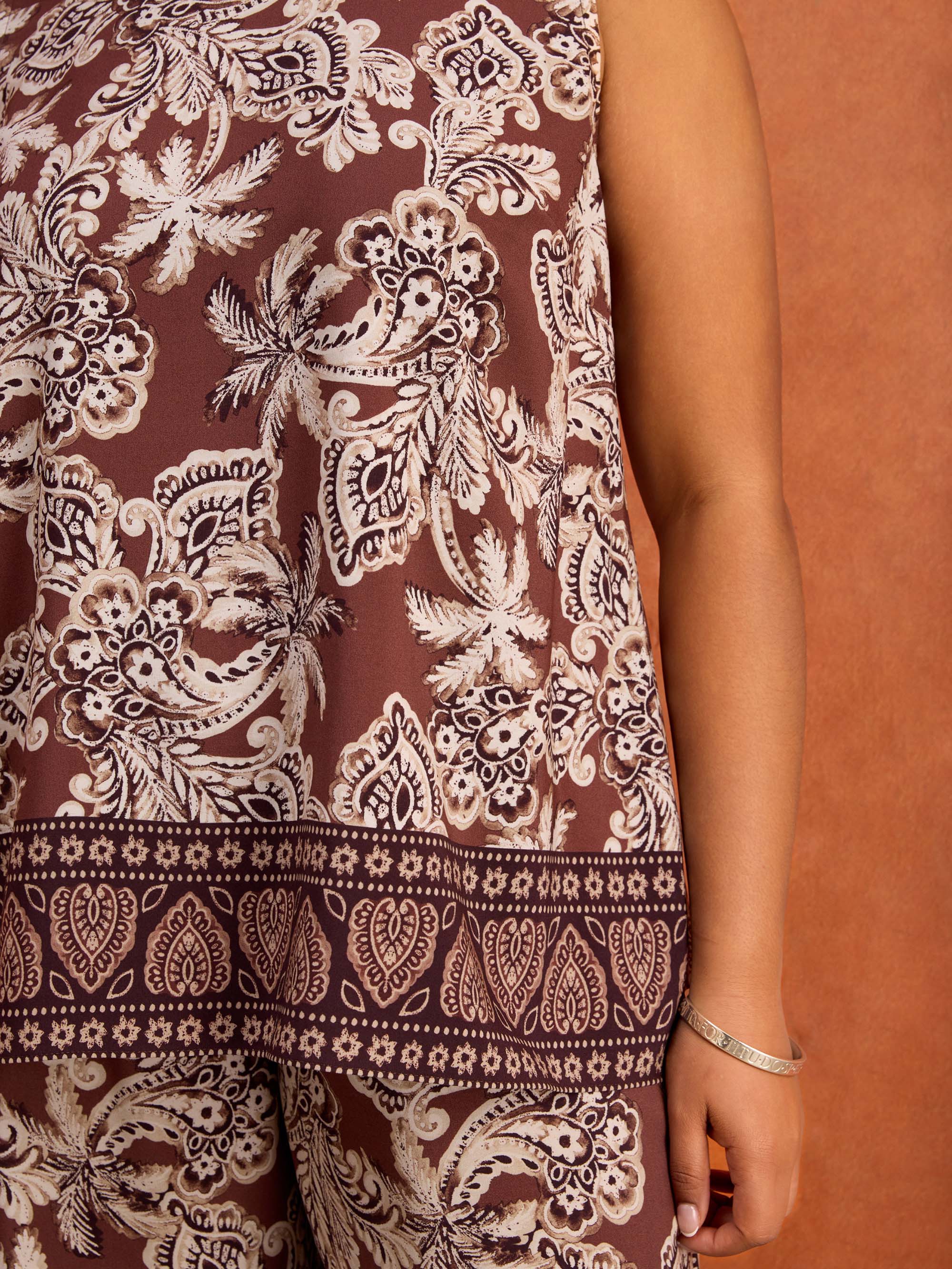 Brown Paisley Border Placement Print Sleeveless Top - Image 7
