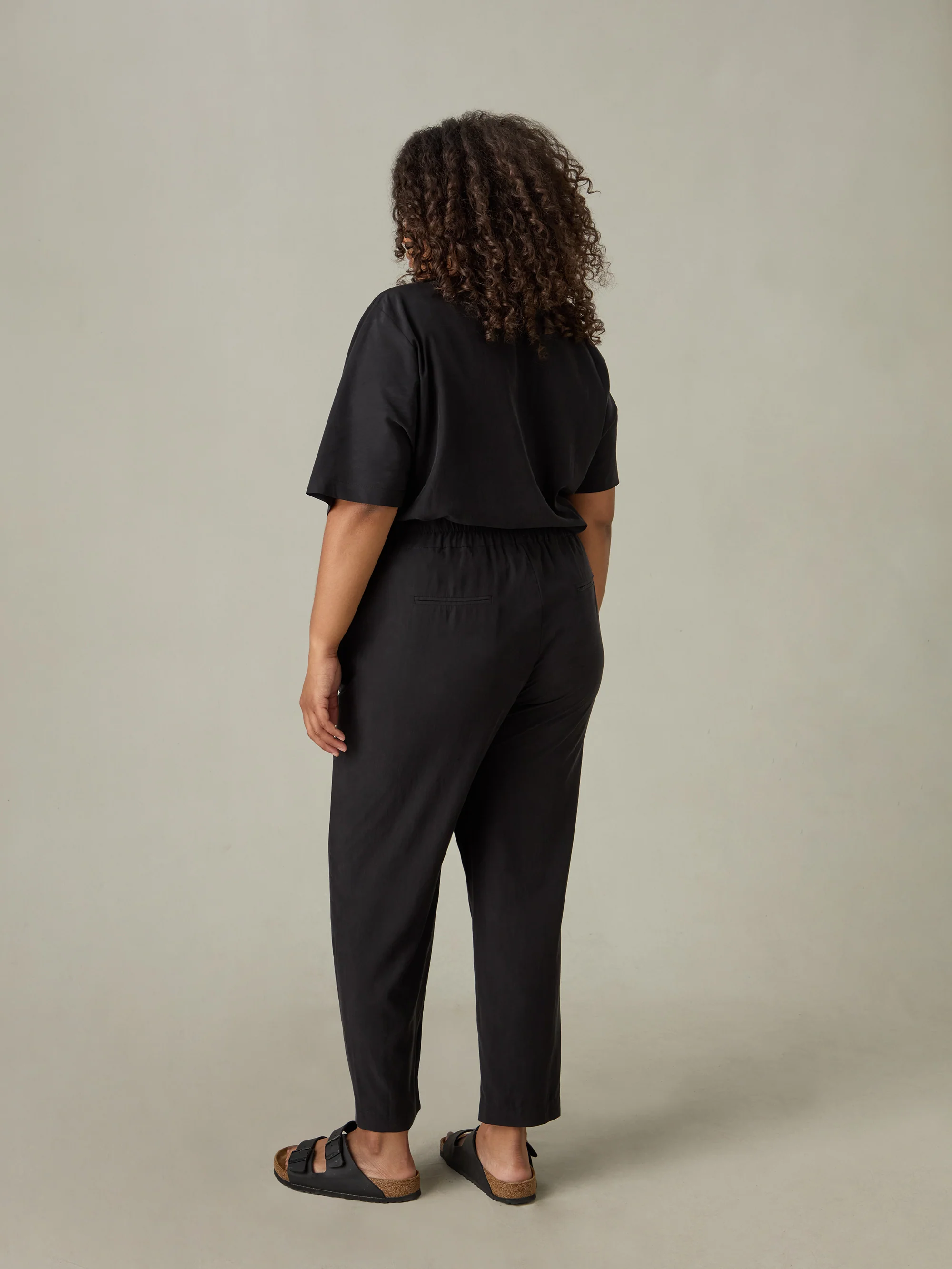Charcoal Tencel Blend Relaxed Tapered Trouser - Image 4