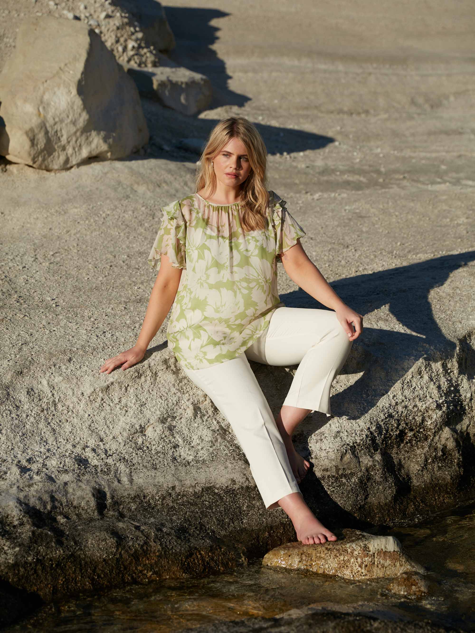 Green Floral Ruffle Sleeve Blouse - Image 2