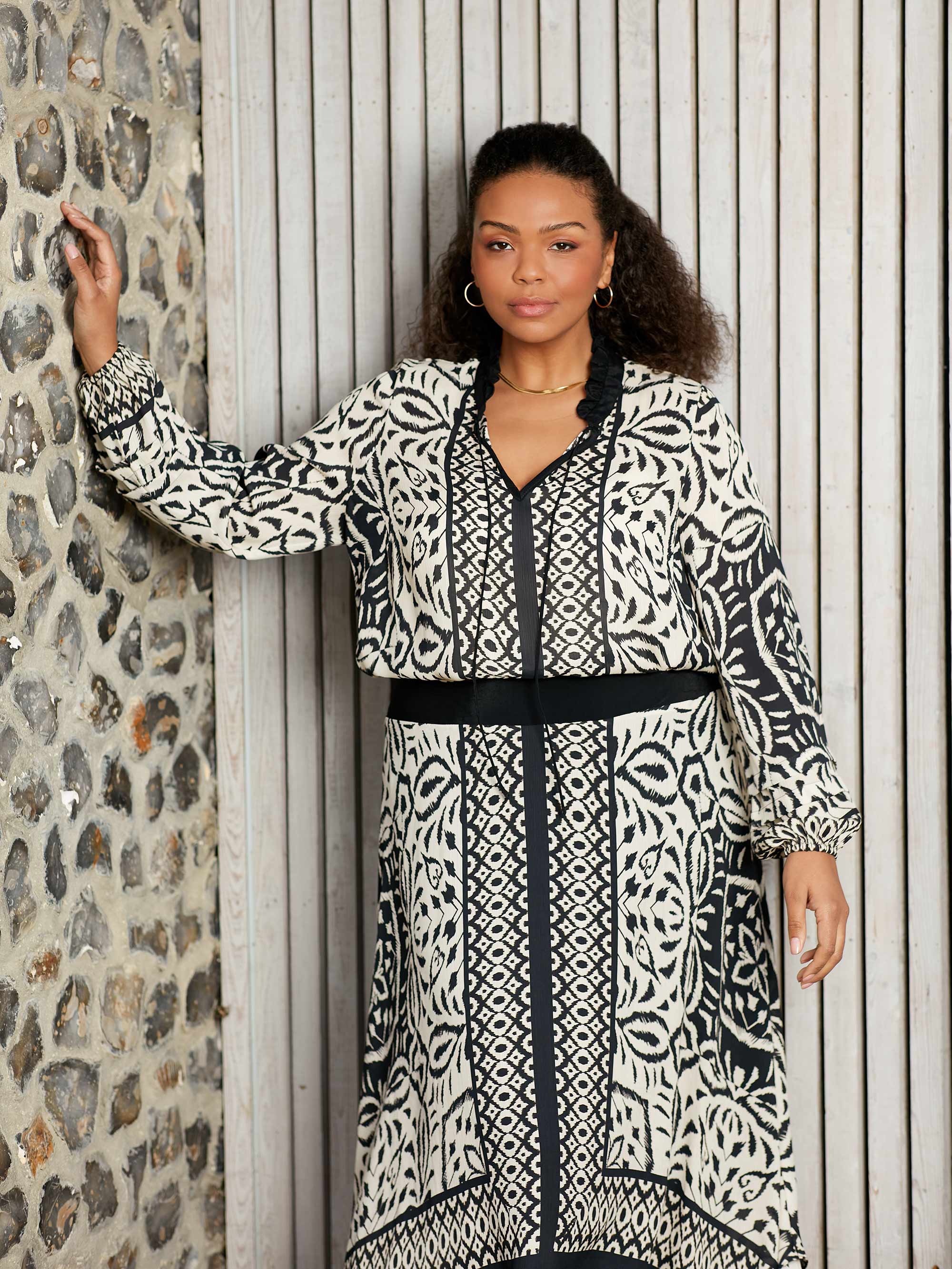 Mono Placement Print Pleat Sleeve Blouse - Image 4