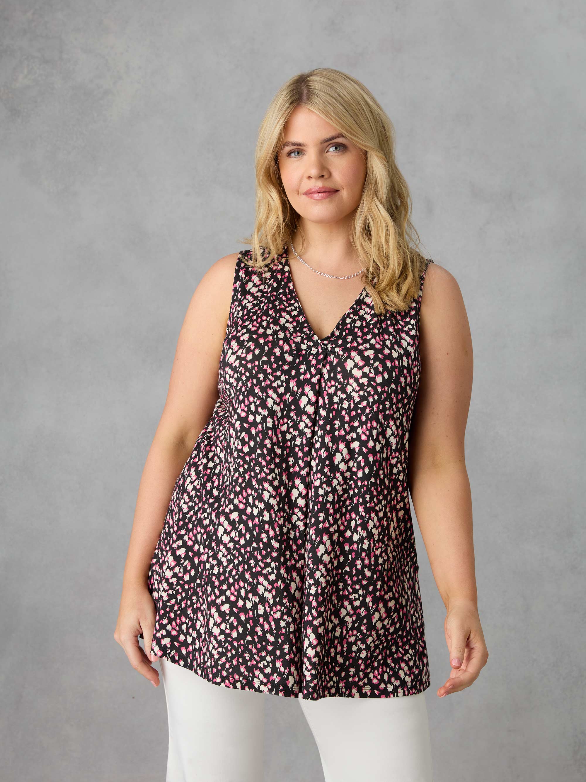 Petite Ditsy Jersey Pleat Front Vest - Image 4
