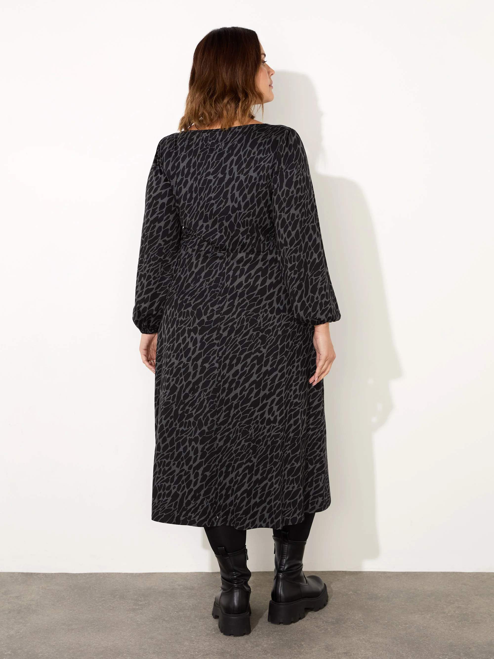 Grey Snake Print Shift Dress - Image 4