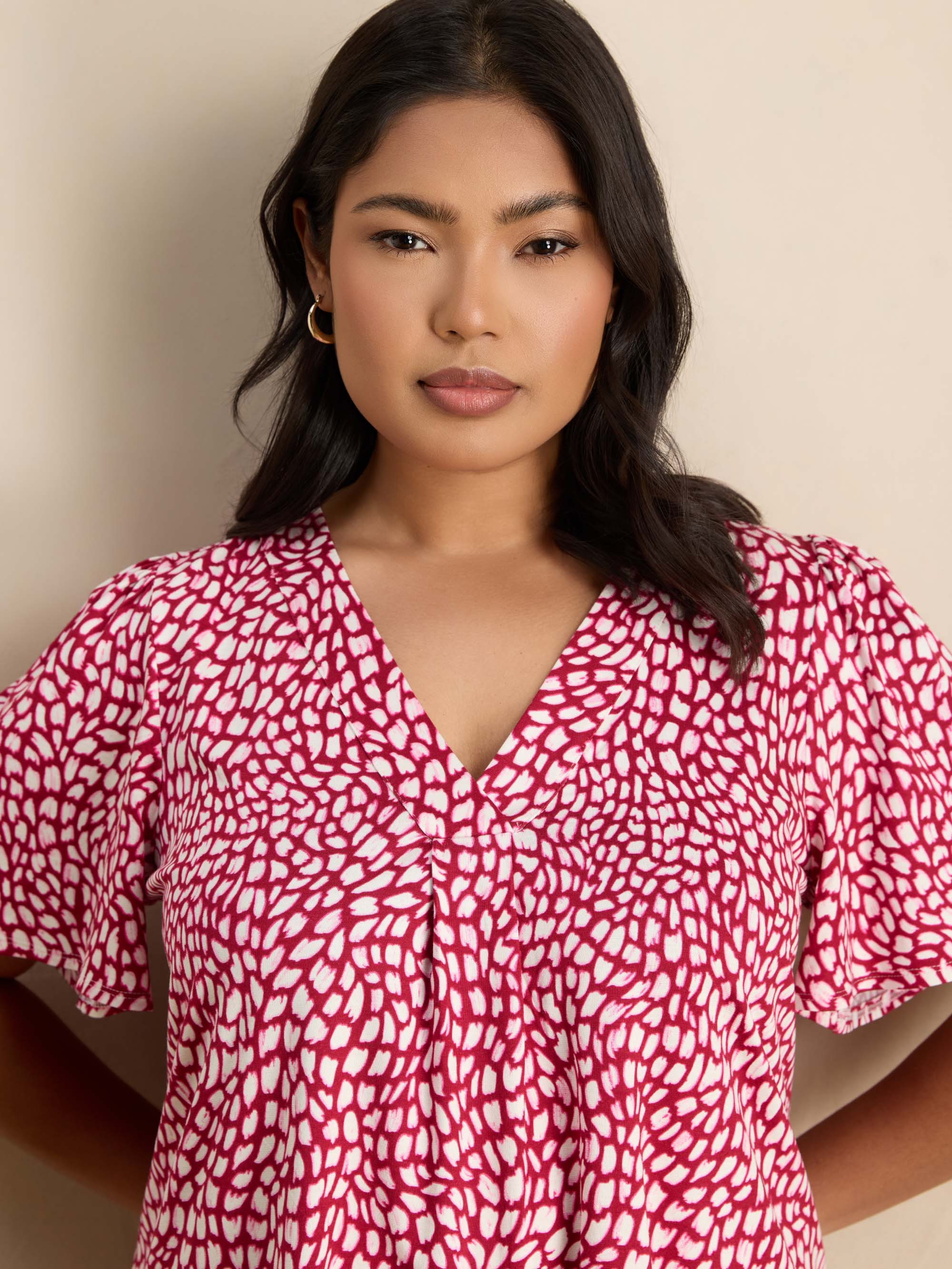 Pink Abstract Print V-Neck Flutter Sleeve Jersey Top - Image 2
