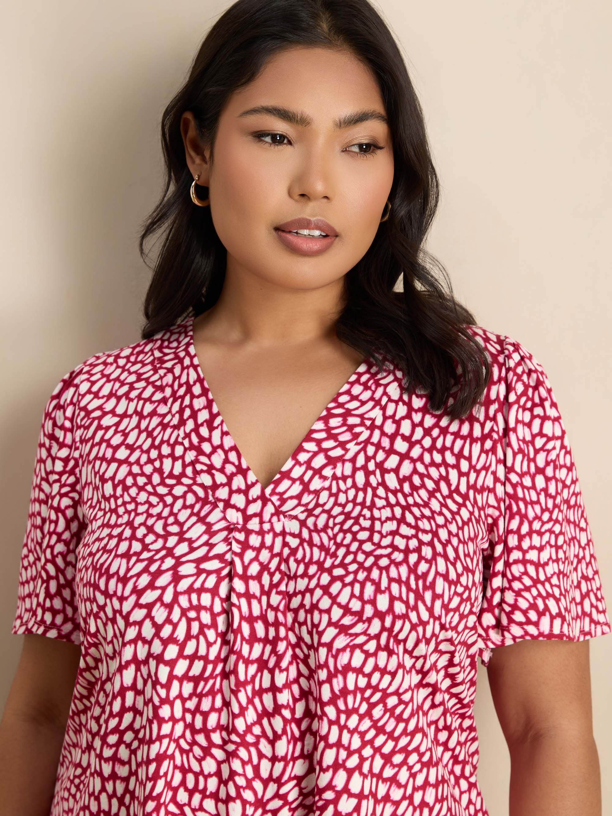 Pink Abstract Print V-Neck Flutter Sleeve Jersey Top - Image 5