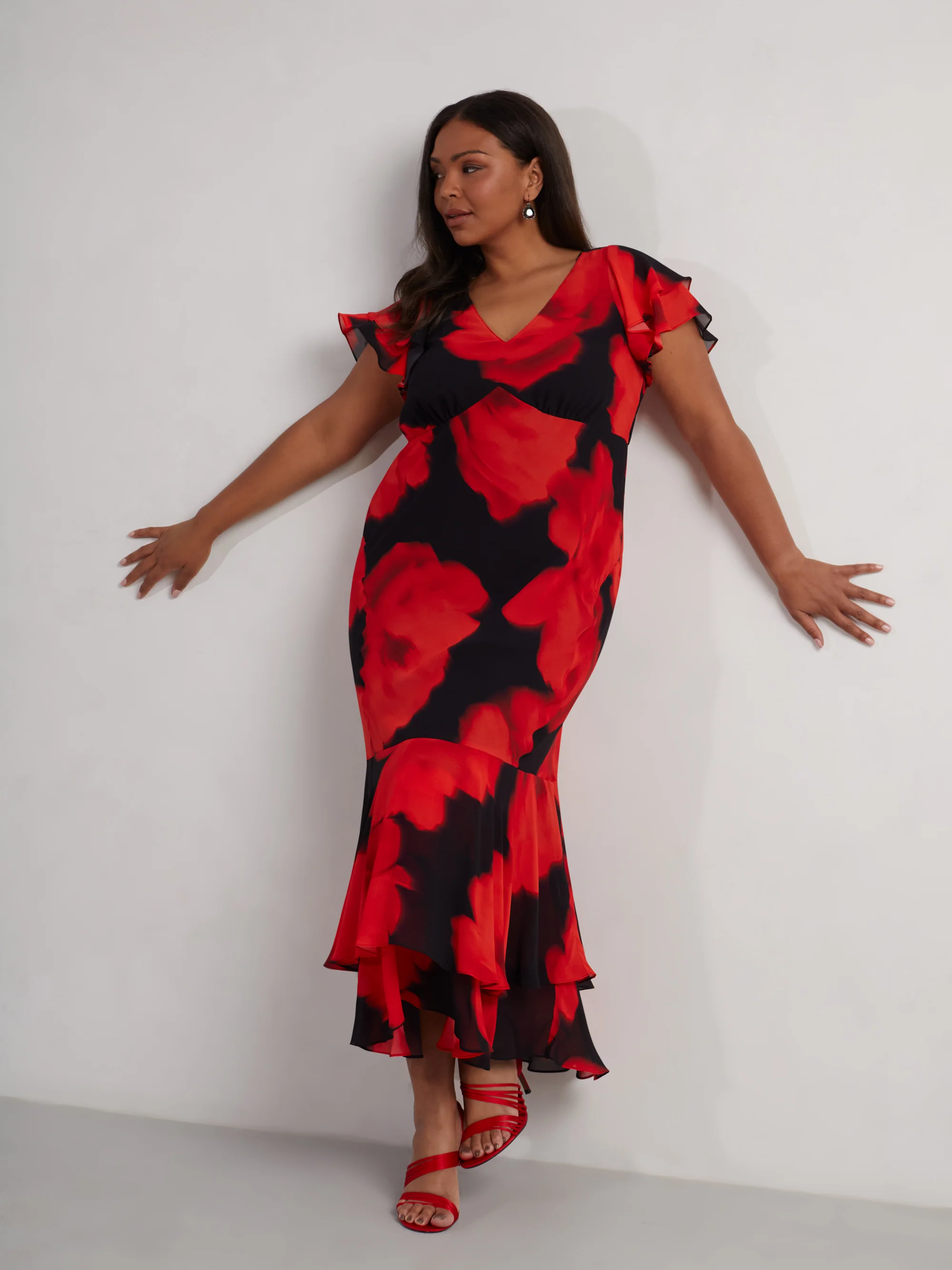 Petite Red Floral Ruffle Shoulder Maxi Dress - Image 7