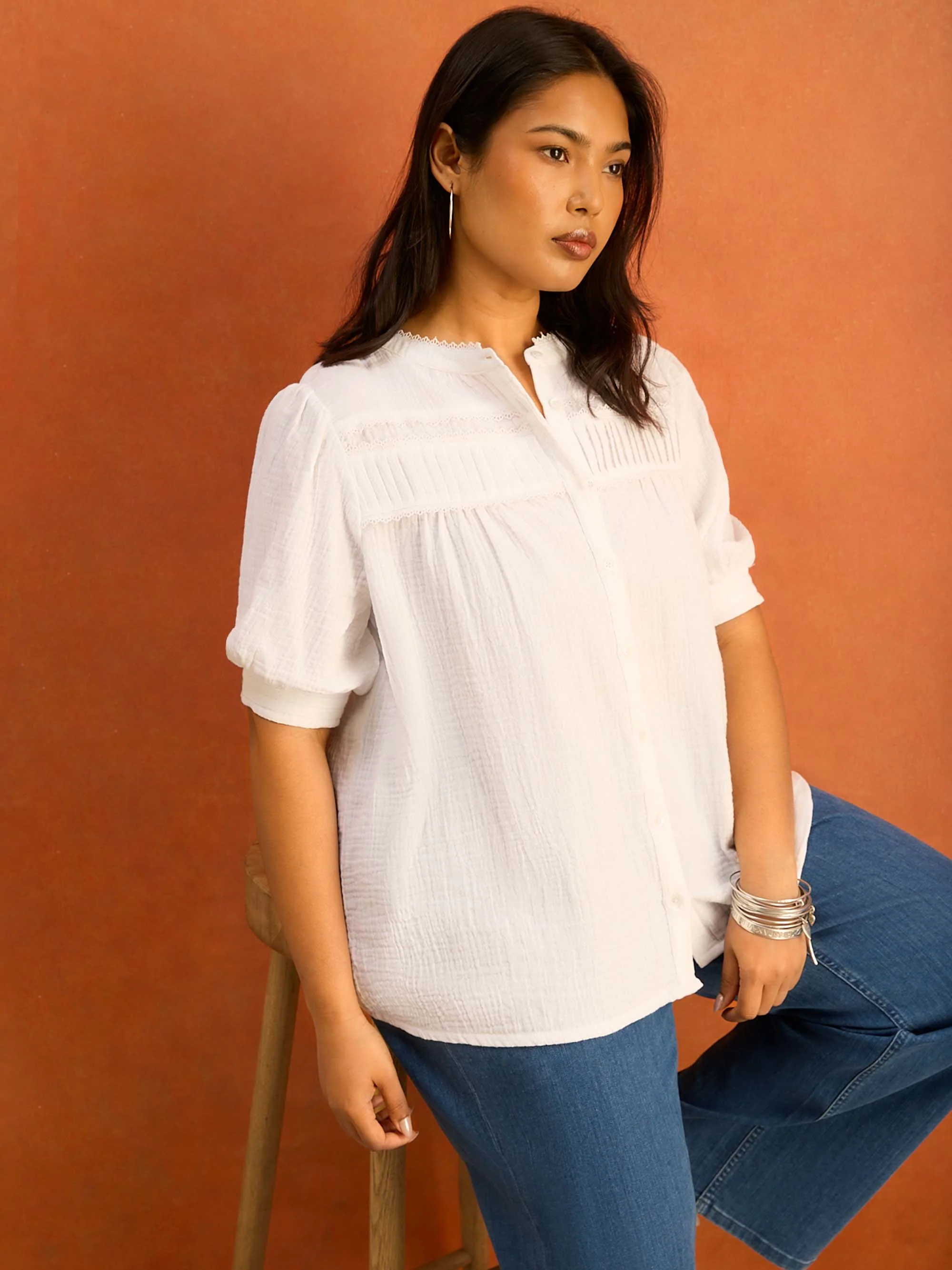White Cheesecloth Pintuck Detail Short Sleeve Blouse - Image 5